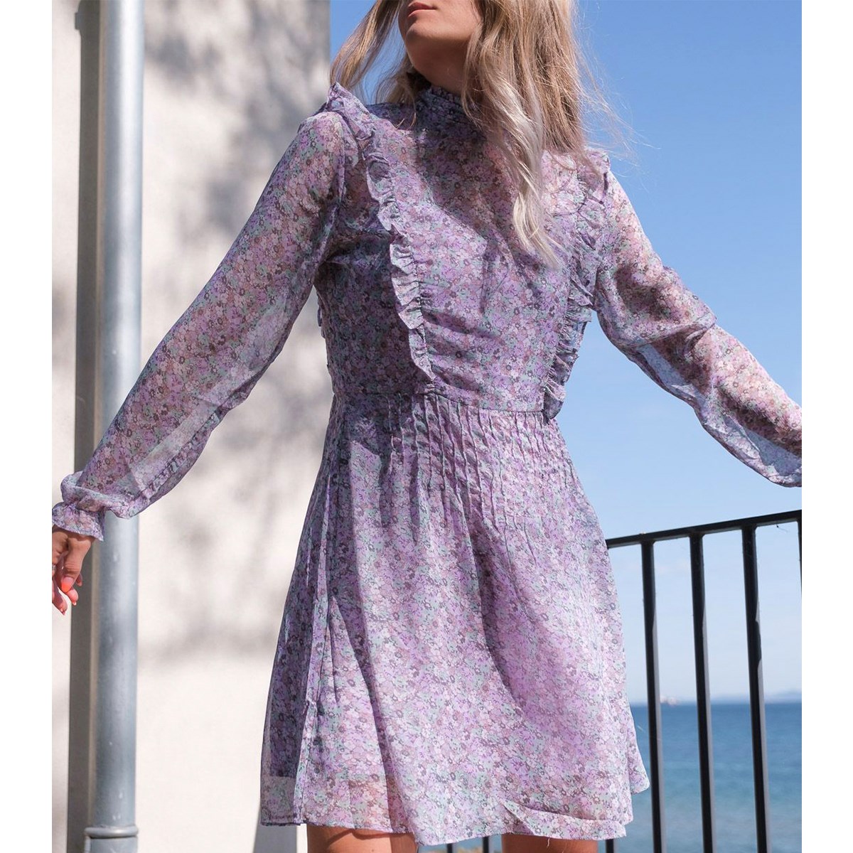 strand kabel lån Neo Noir Brittany Blurry Flower Dress lavender