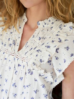 Jayla Small Blossom Top - White Blue