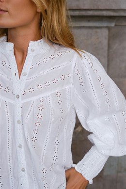 Wenna Embroidery Blouse
