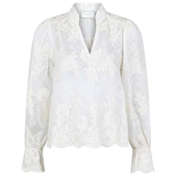 Amara Big Embroidery Blouse Off White