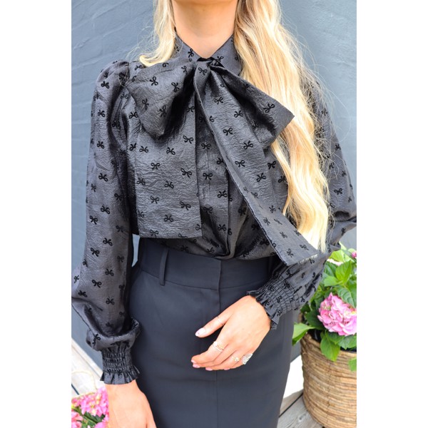 ELINA LS BLOUSE BLACK BOW