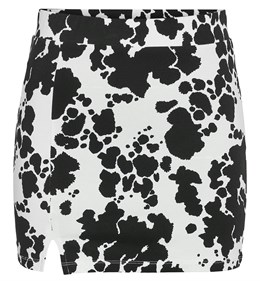 NMBELLA AOP SHORT SKIRT
