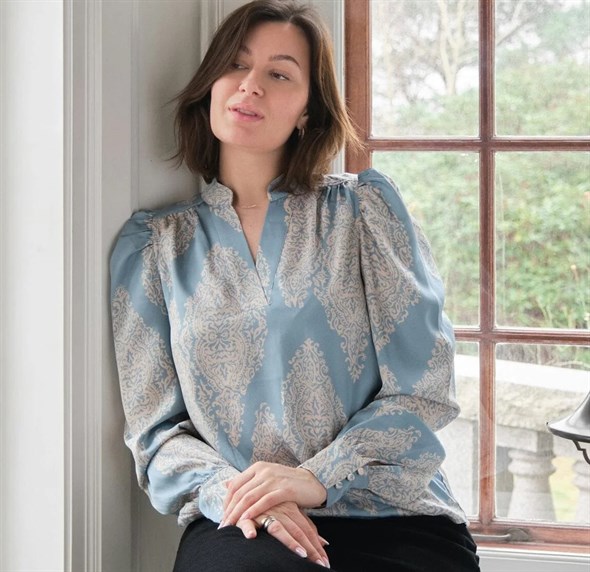 Rosslyn Paisley Drop Blouse - Dusty Blue